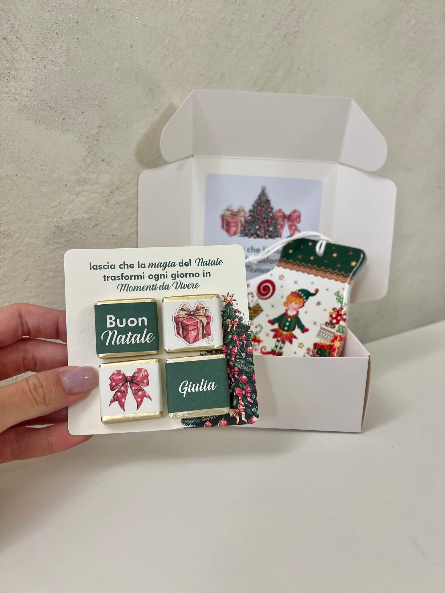 Gift Box “Elfomagia” con cioccolatini personalizzati