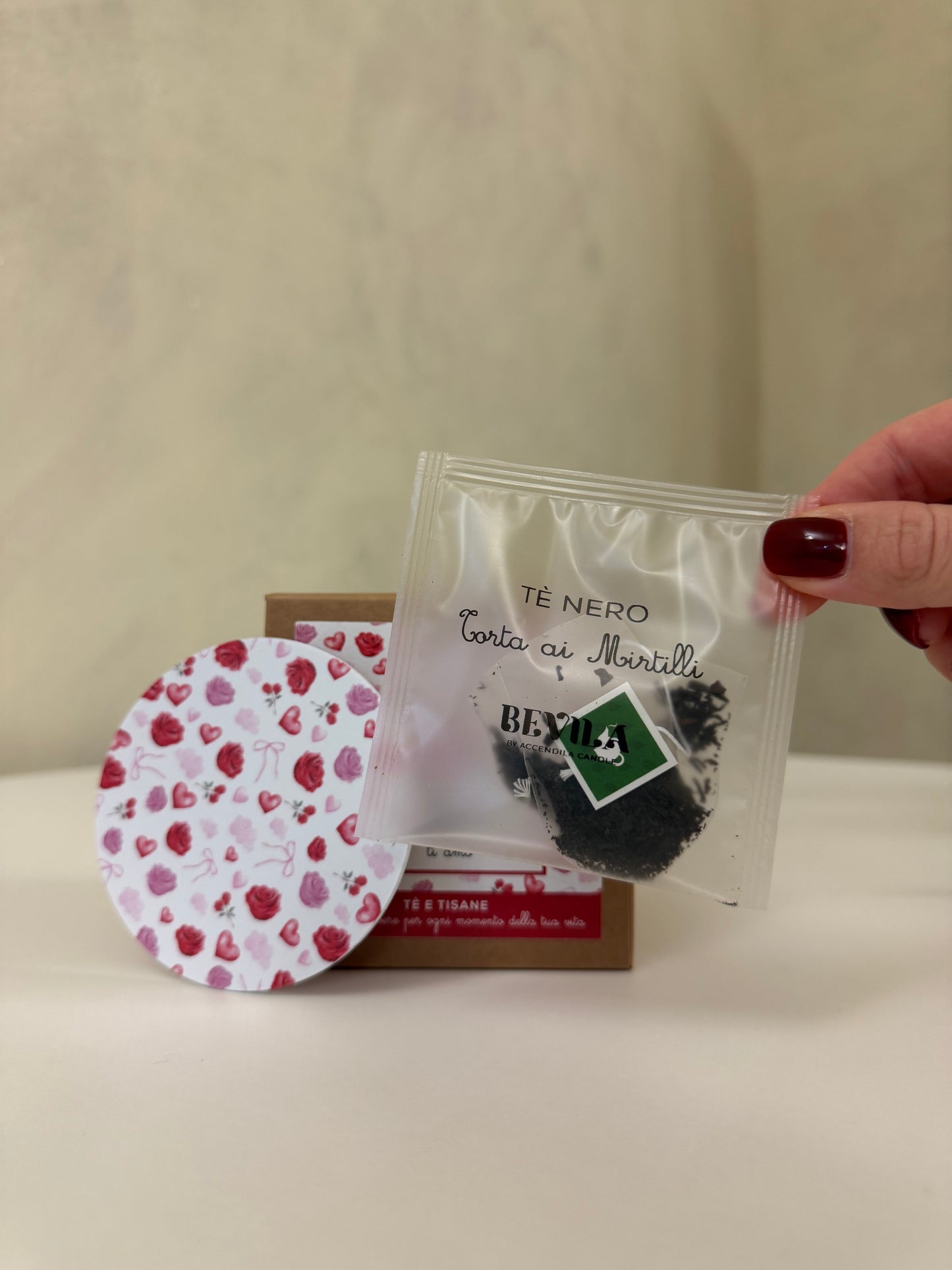 Gift-Box Tovaglietta e Bevila Tè nero torta ai mirtilli