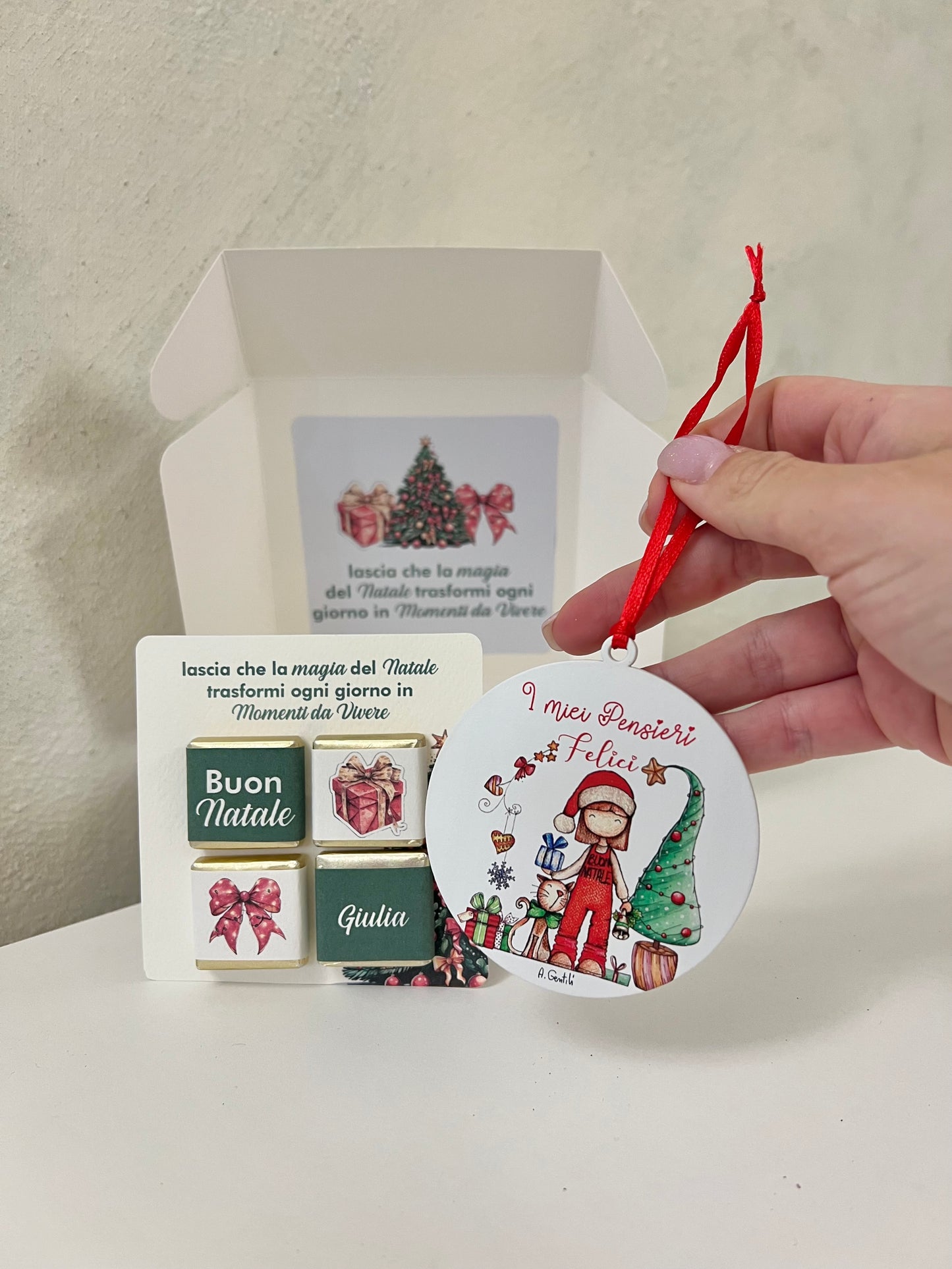 Gift Box “Pensieri Felici” per lei con cioccolatini personalizzati