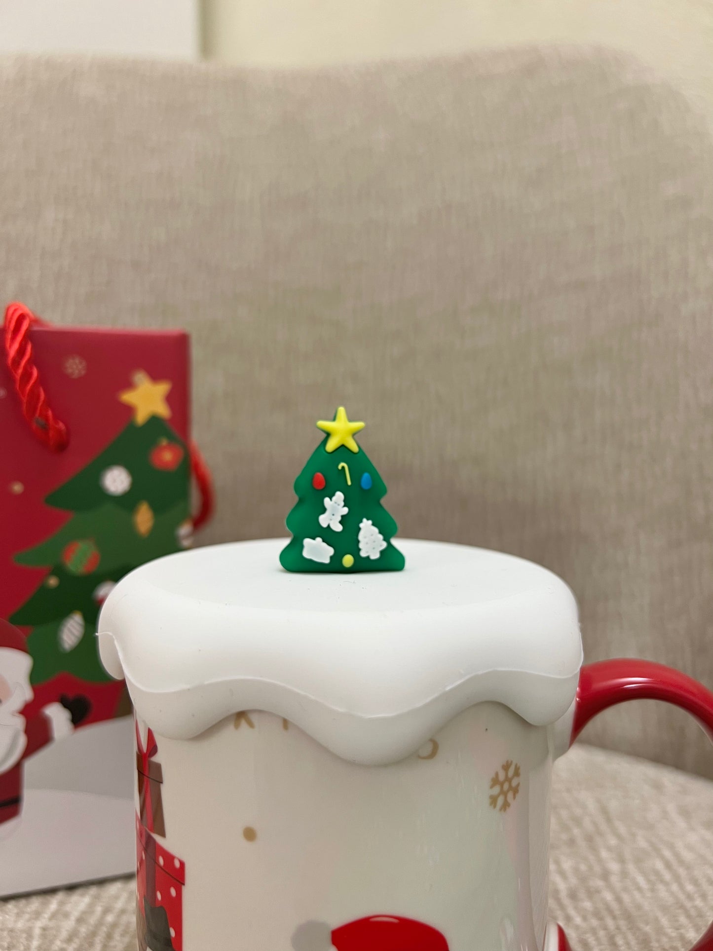 Mug con tappo silicone Albero e calzini in cotone