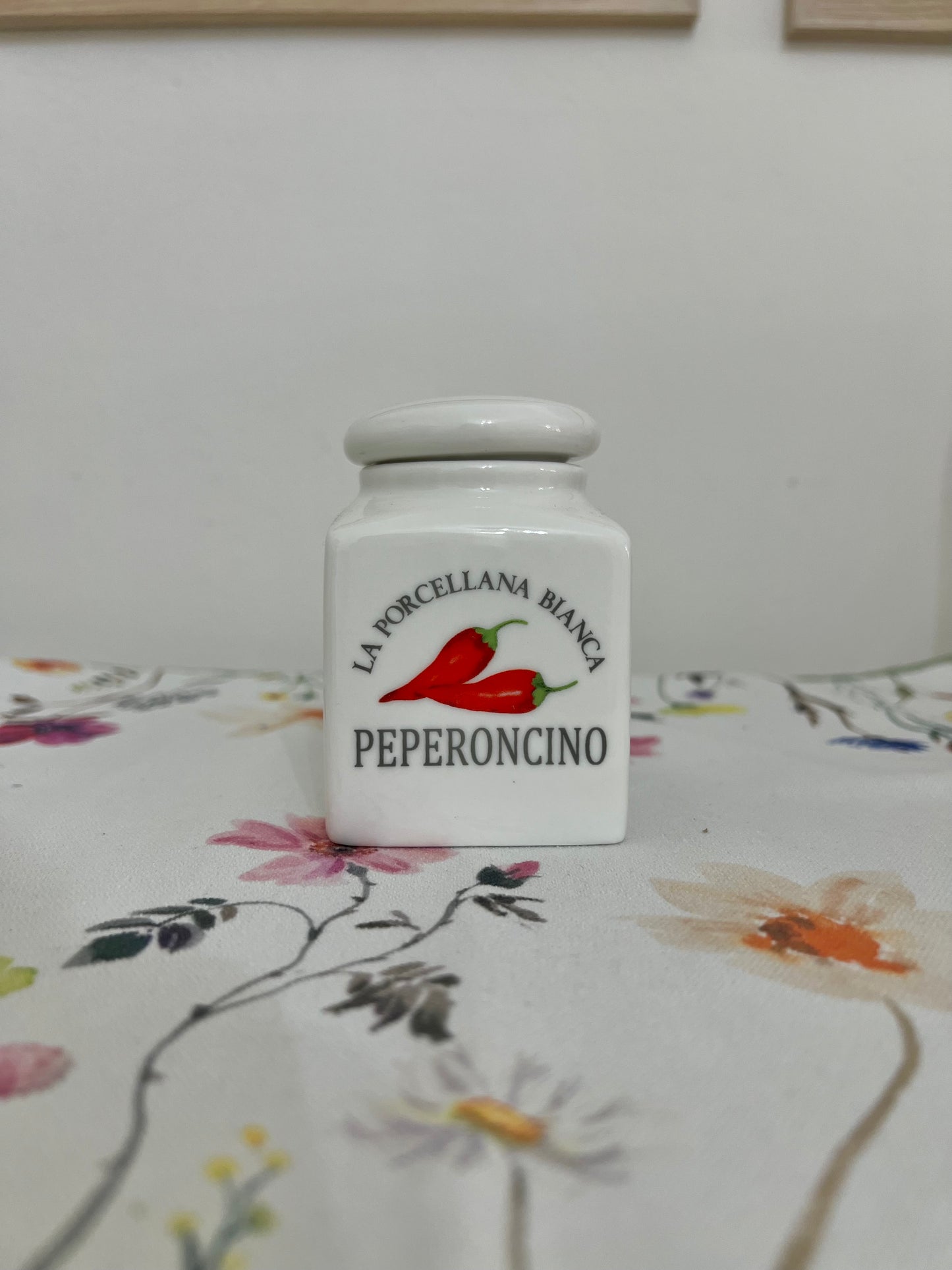Barattolo Porcellana Peperoncino