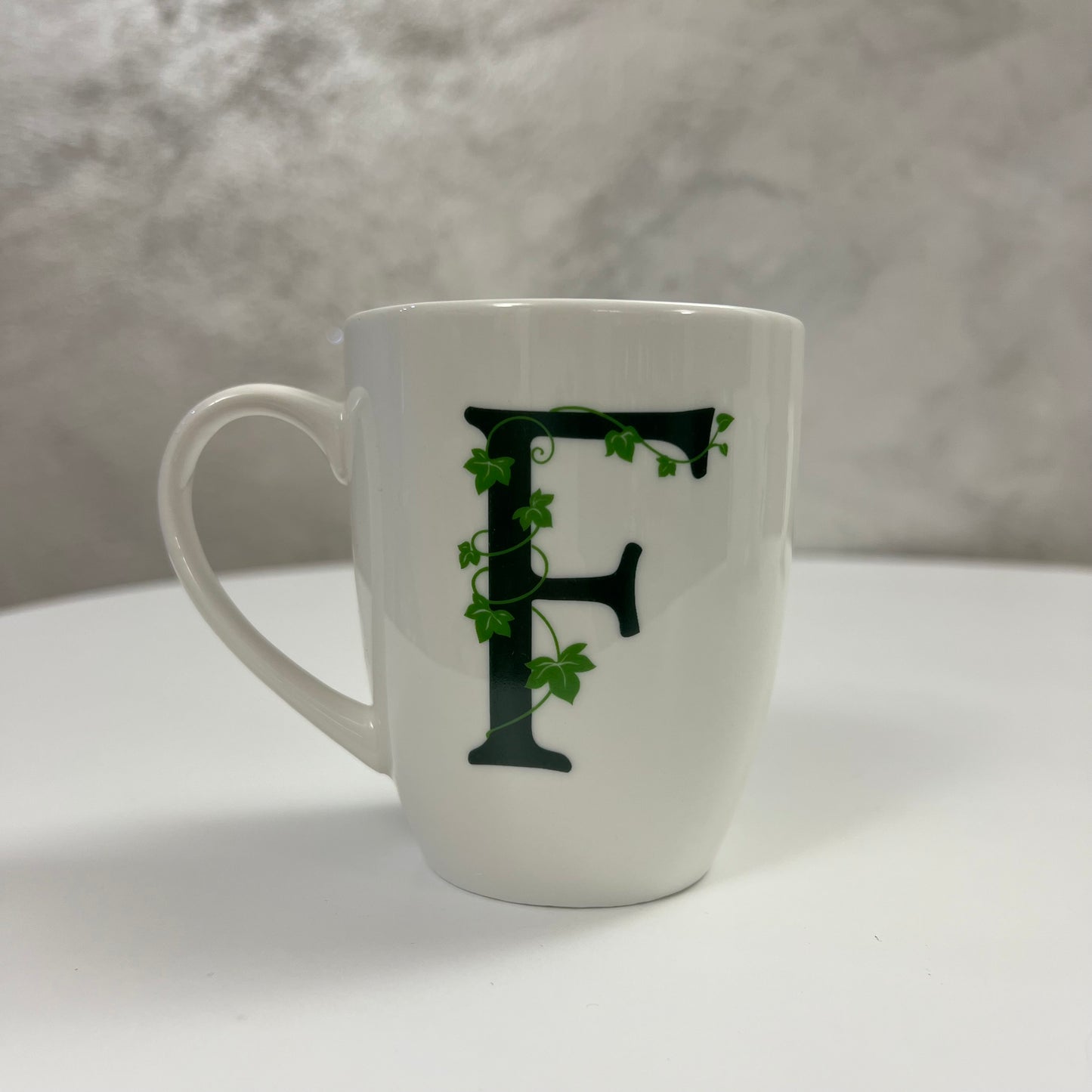Mug lettera F