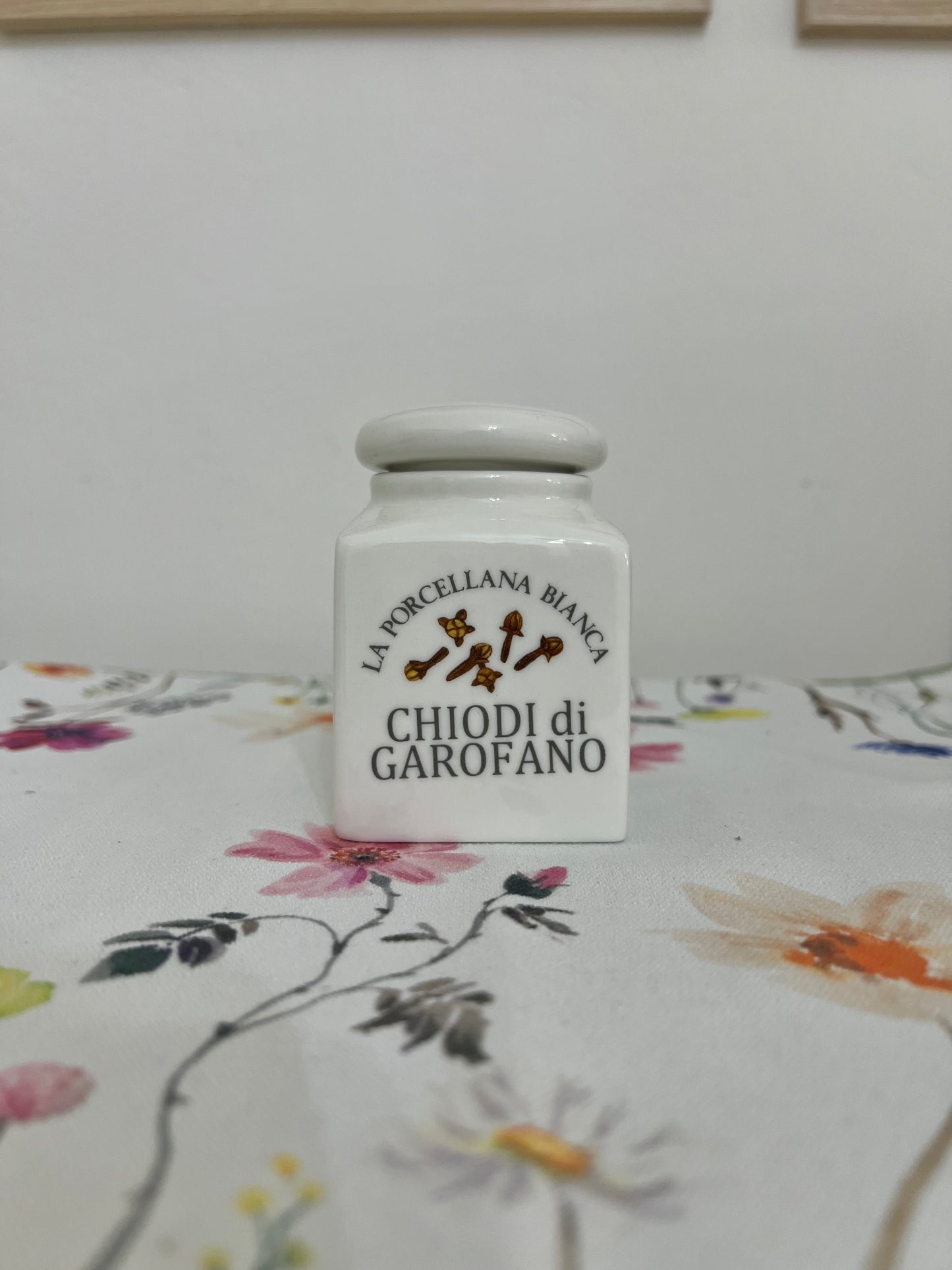 Barattolo Porcellana Chiodi Di Garofano