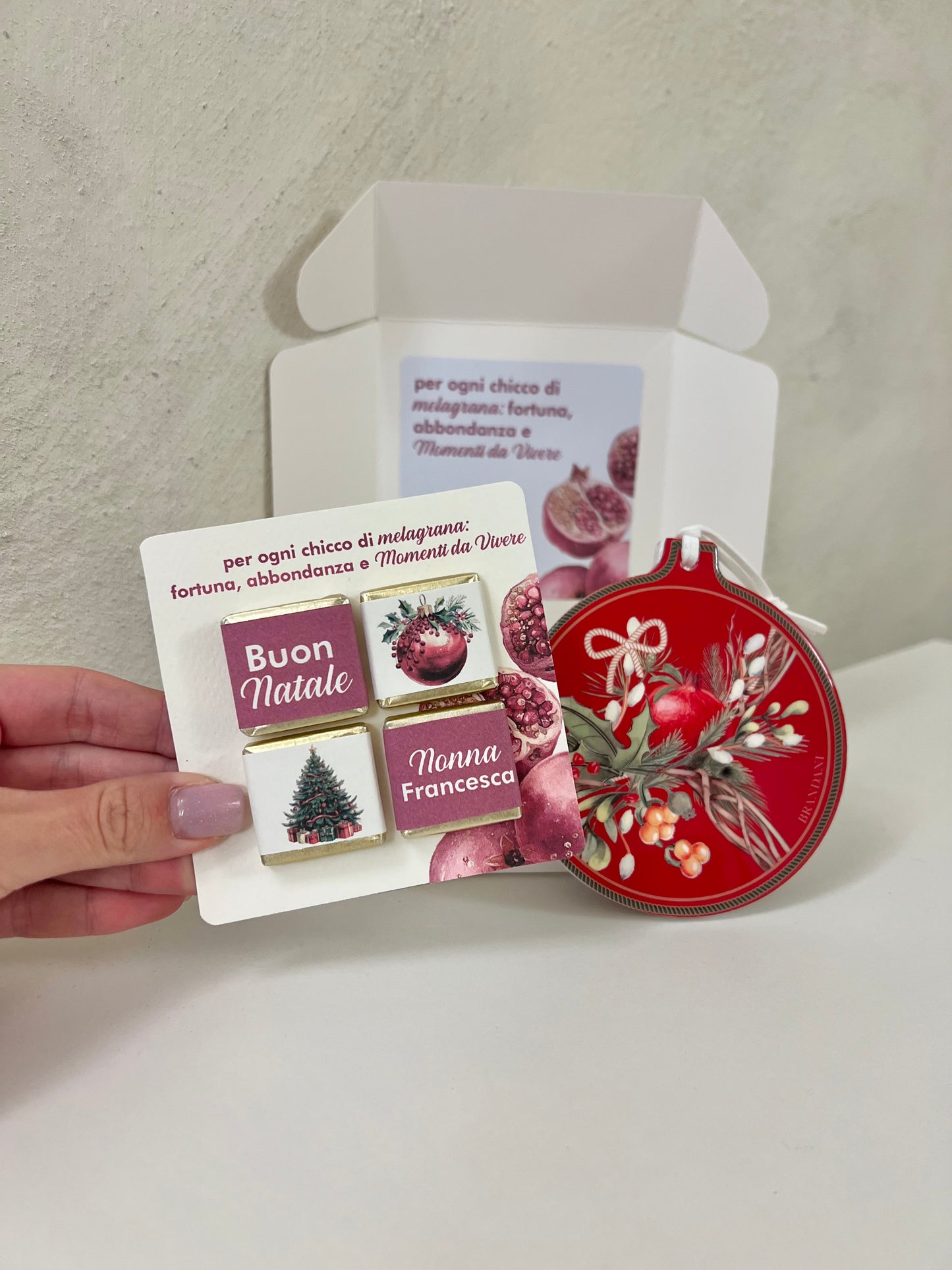 Gift Box “Carol Red” con cioccolatini personalizzati