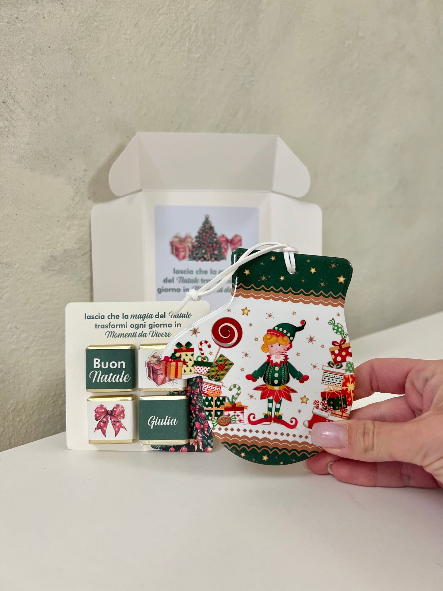 Gift Box “Elfomagia” con cioccolatini personalizzati