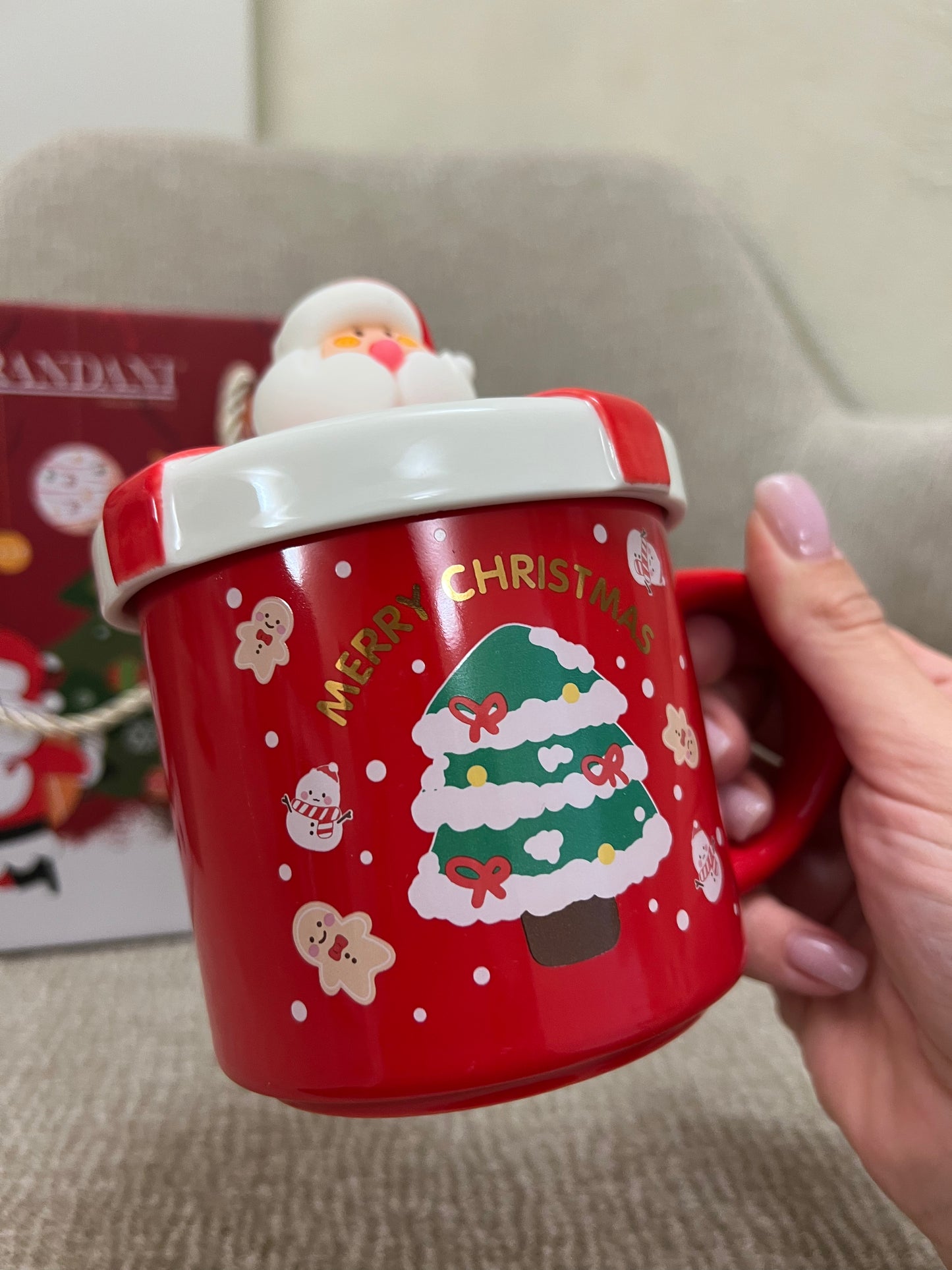 Mug rosso con tappo e cucchiaino Babbo Natale