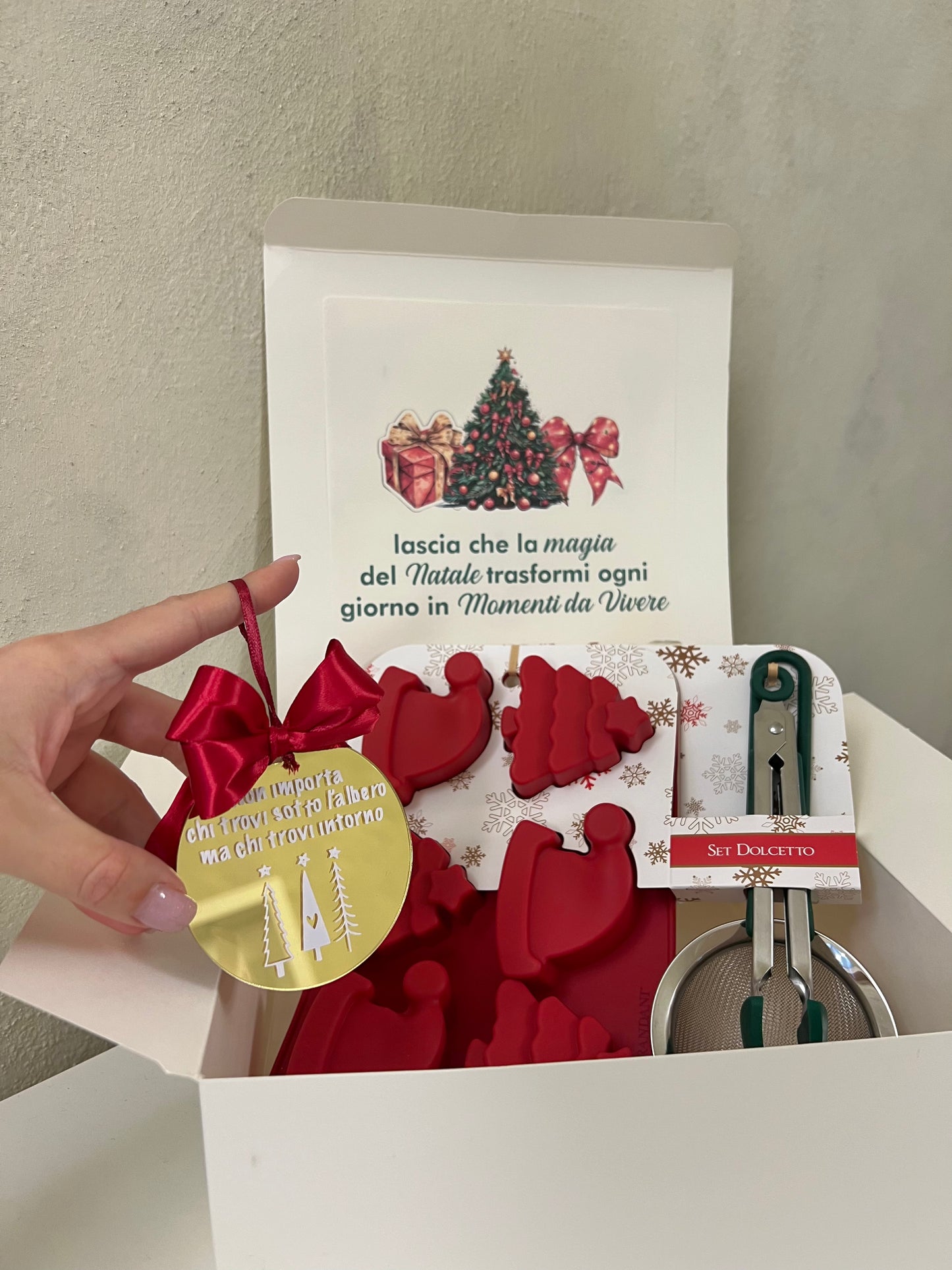 Gift Box Set Biscotti con pallina personalizzata